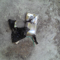 hati-hati-baterai-hp-meledak