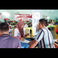 bapaknya-ga-fokus-sama-dokter-cantiknya