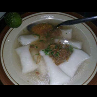 tekwan-spesial-nasi-lontong