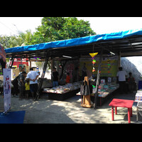 sambil-nunggu-magrib-kita-manfaatkan-untuk-cari2-buku