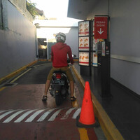 persiapan-buka-puasa-drive-thru-mc-donald-tegal