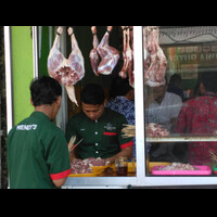 ngabuburit-sambil-beli-sate-ter-empuk-di-kota-tegal