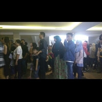 antrian-beli-tiket-bioskop-tegal