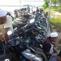 diparkir-motorq-solat-sejenak-dimasjid-n-melepas-lelah