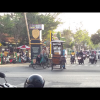 ditengah-kemacetan-sampang-bahari