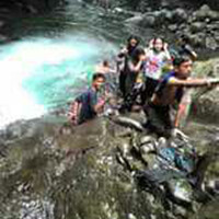air-terjun-di-argamakmur-bengkulu