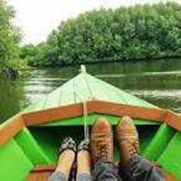 naik-perahu-ketek-mengelilingi-hutan-mangrove