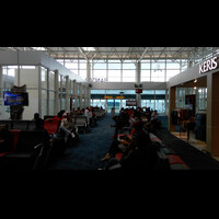 suasana-mudik-di-bandara-depati-amir