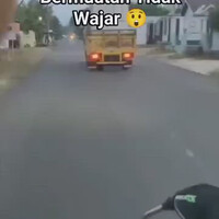 jauhi-kendaraan-bermuatan-tidak-wajar