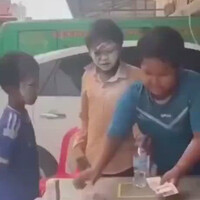 anak-anak-kecil-main-ketangkasan--level-pro
