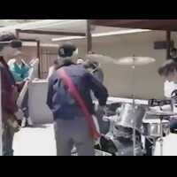 green-day-play-at-pinole-valley-high-school-california-1990