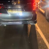 jika-melihat-mobil-ini-di-tempat-karaoke-hubungi-saya-istrinya
