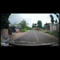 jalan-raya-sokobanah-sampang-pemotor-minta-ganti-rugi