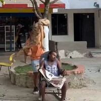 prank-memangku-mayat