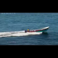 kirain-cuma-naik-mobil-sambil-main-hp-doang-yang-bahaya