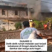 ternyata-rumah-bisa-meledug-kalau-kebakar-ya