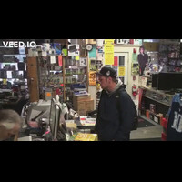 guy-finds-his-stolen-bike-outside-a-store