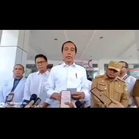 pria-di-konawe-bikin-jokowi-hampir-jatuh-usai-terobos-paspampres