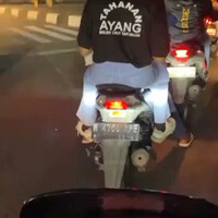 kaosnya-beli-dimana-tuh-neng