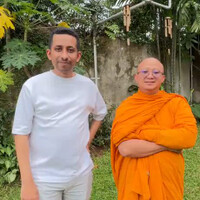 suatu-pertarungan-head-to-head-yang-apik--saling-jual-beli-serangan