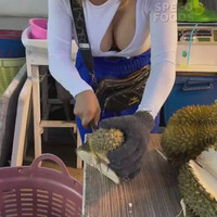 ada-yang-tahu-ini-durian-jenis-apa-ya-kok-kelihatannya-montok-banget