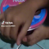 beli-kaleng-bonus-biskuit