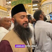 ibadah-jaman-sekarang-kurang-afdol-tanpa-hp