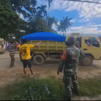 truk-terbalik-memakan-korban