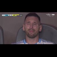 messi-nangis-karena-cedera-pada-laga-copa-amerika-terakhirnya