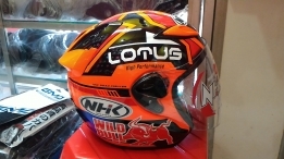 Nyari Helm Full Face Mdel Gni Luurr