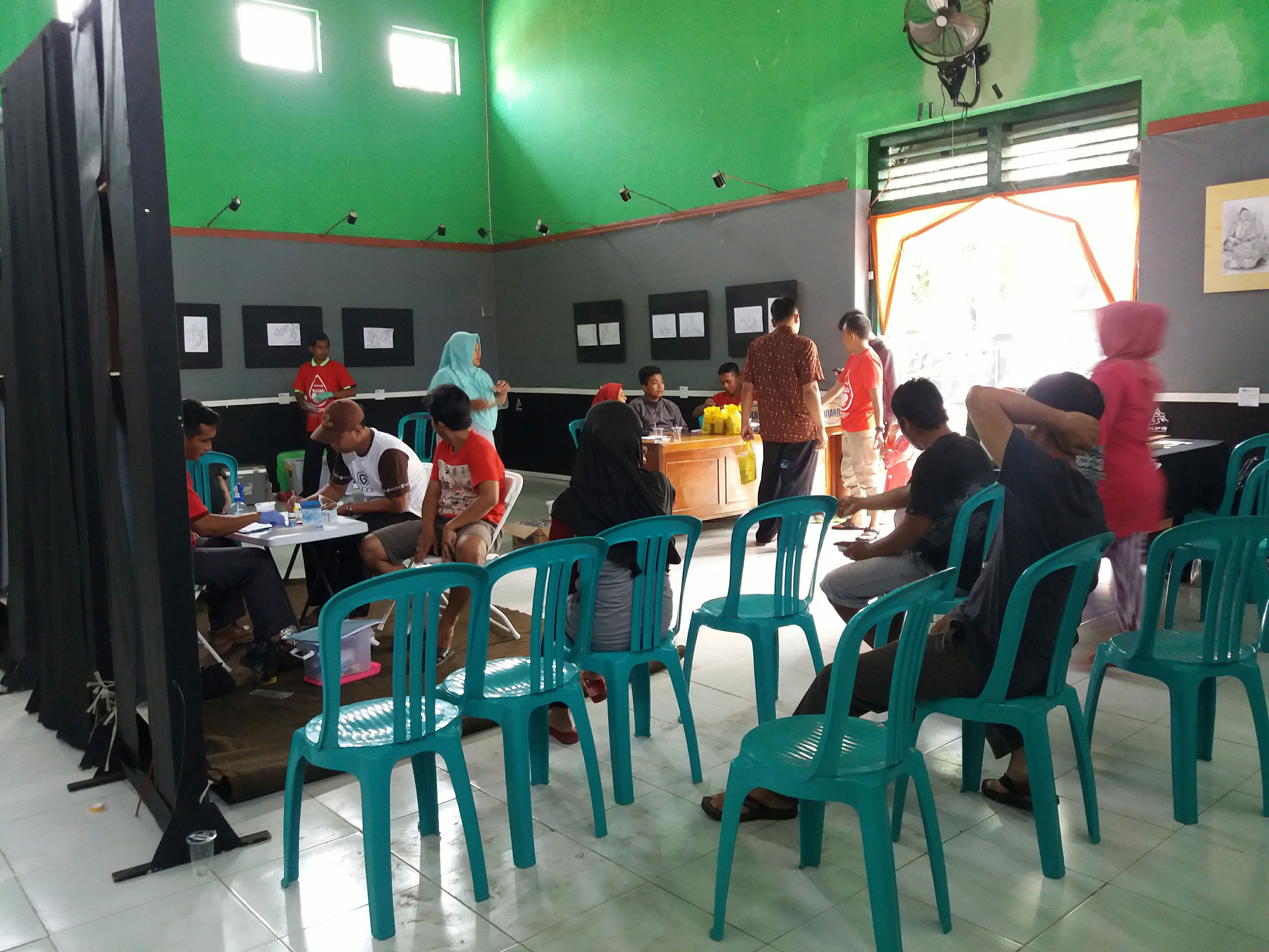 Suasana Jam 08