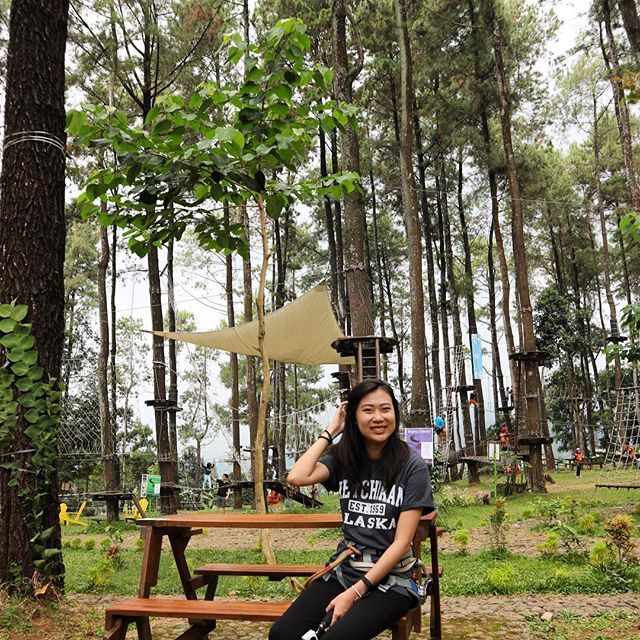 Duduk Santai Di Trawas Park