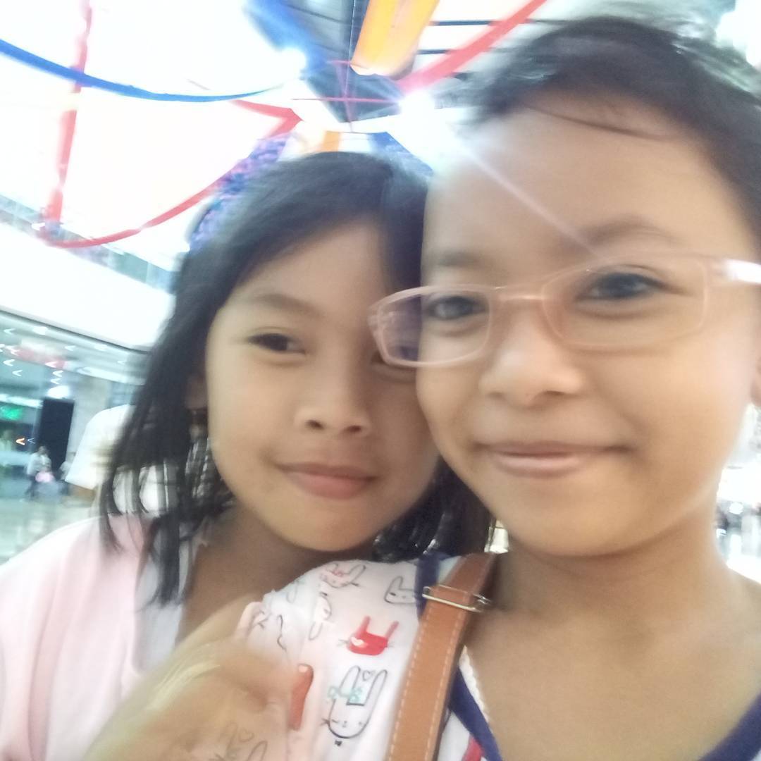 Lala Dan Lili Kompak Deh Belanja