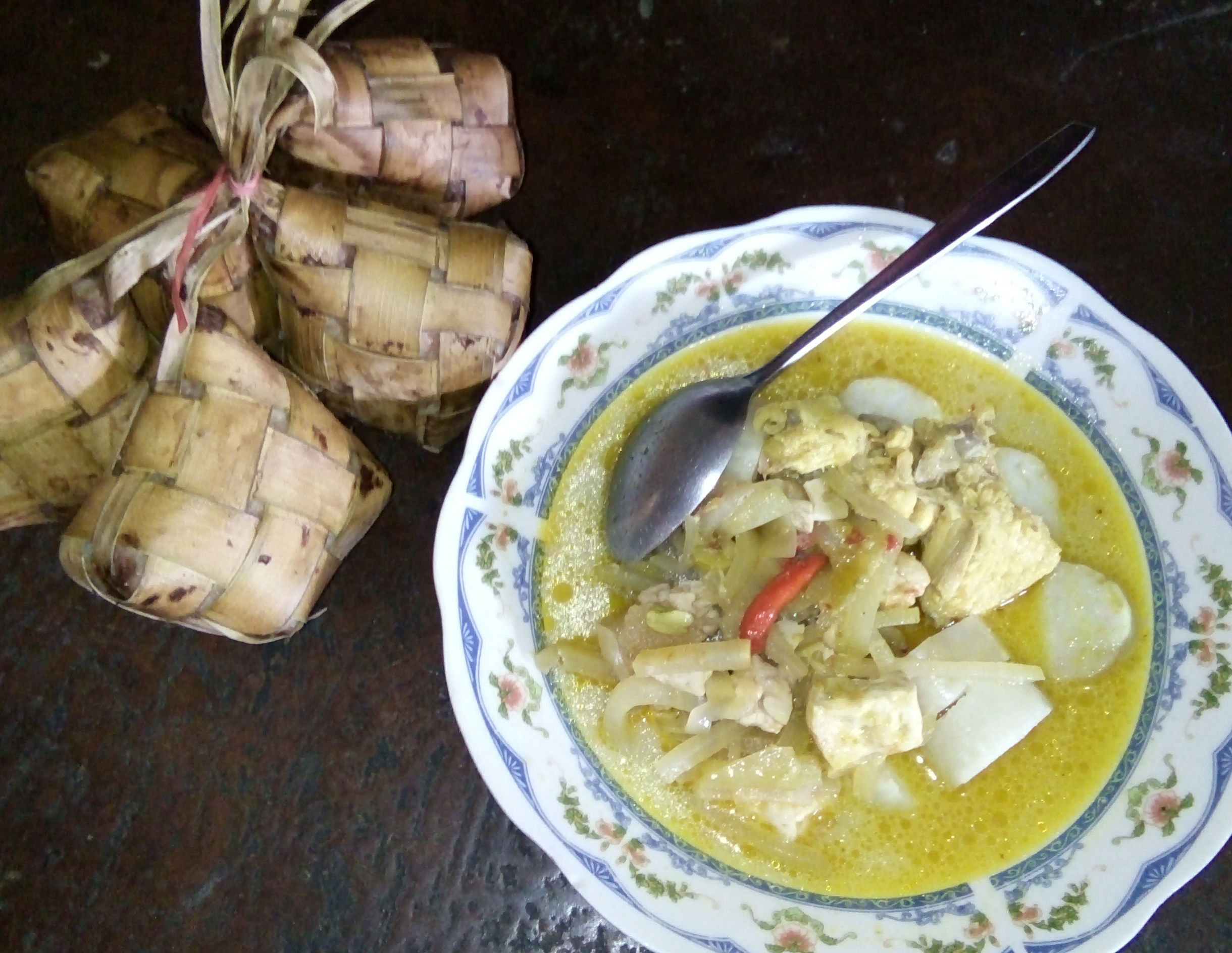 Lontong Kupat