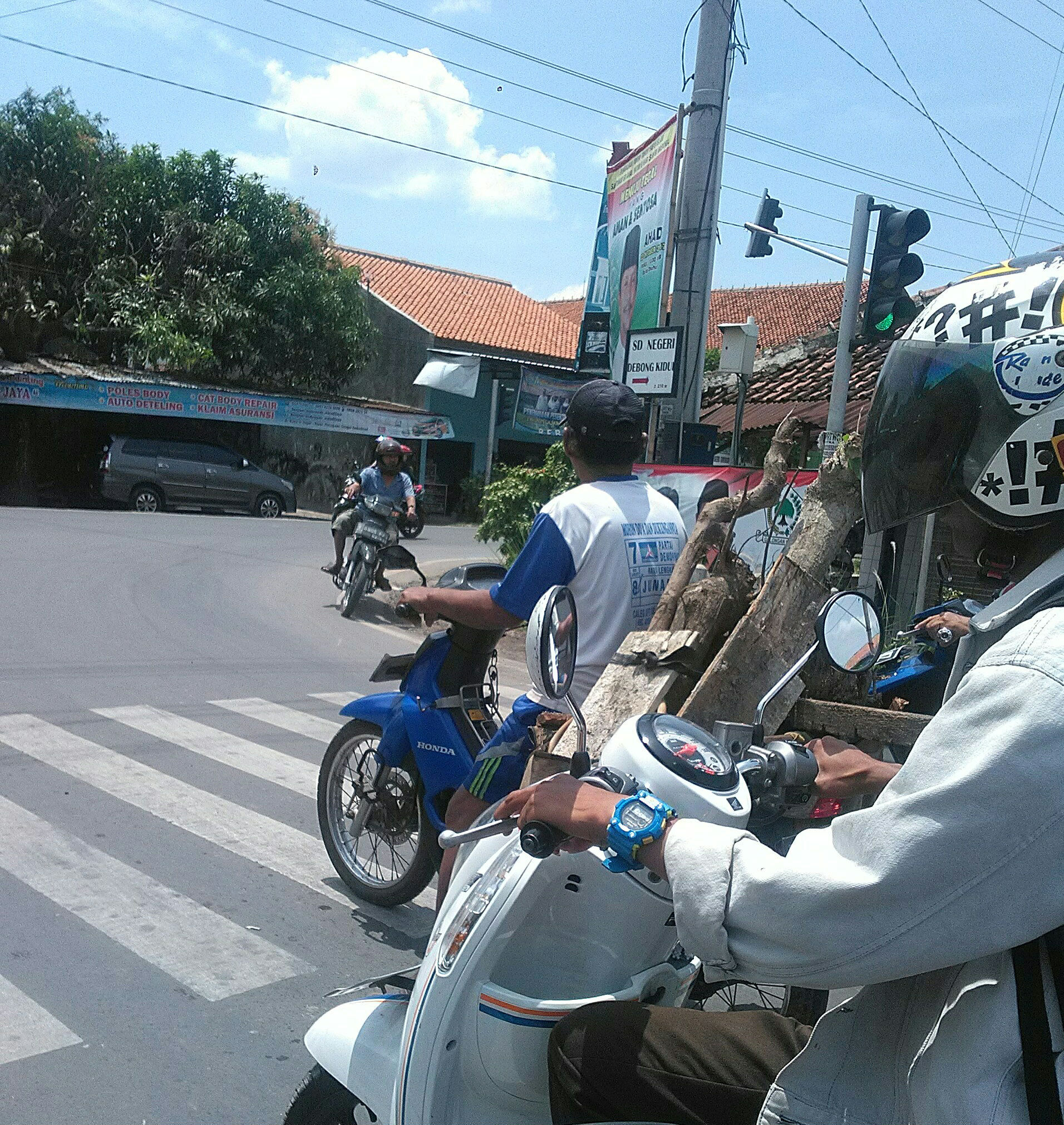 Sayangi Kepalamu Pak.!!!!!!!