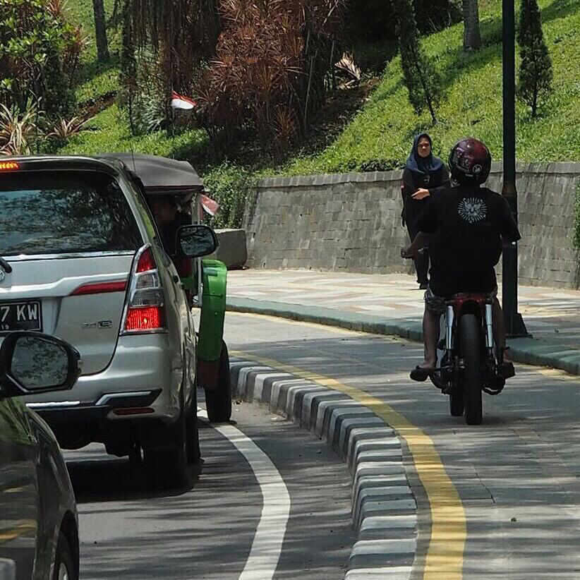 Ini Trotoar Bung...!!! #KASLANTAS