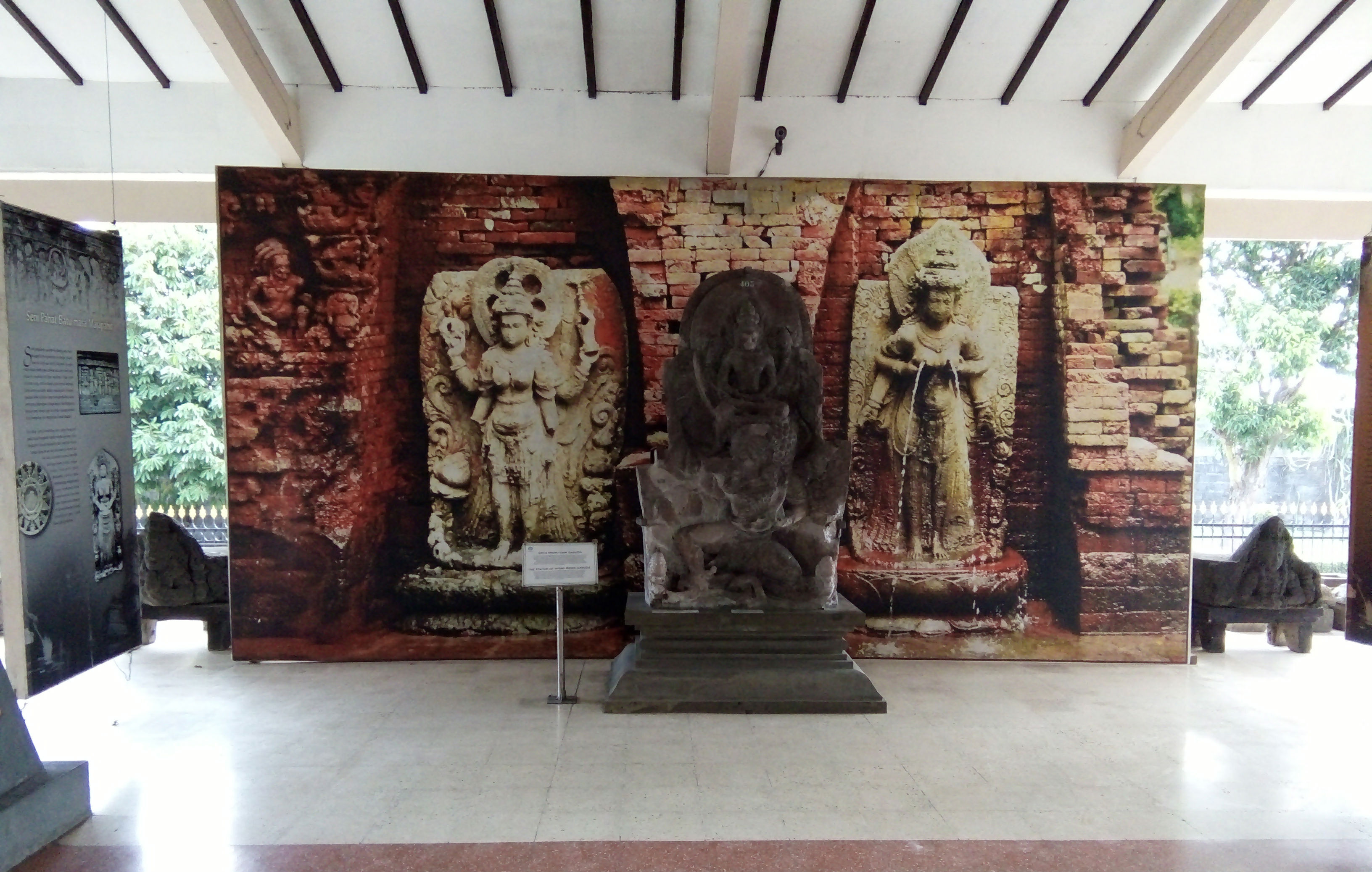 Patung Arca Airlangga Di Museum