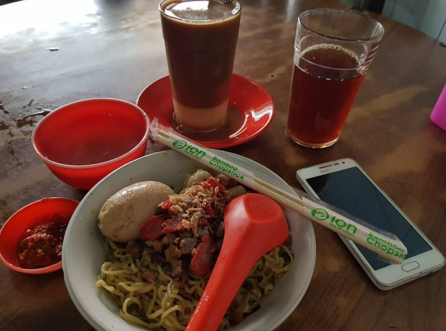Mie Pangsit Tebing