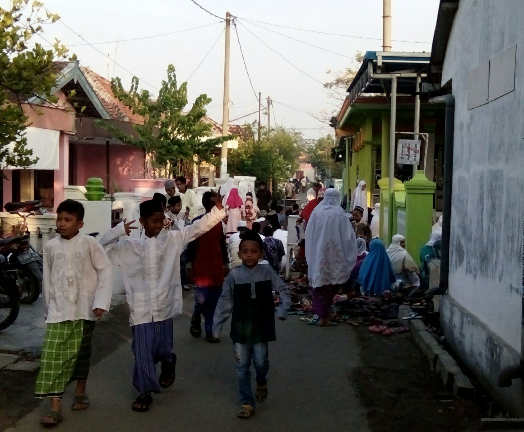 Selesai Sholat Ied Di Masjid Kampung Ane Gan