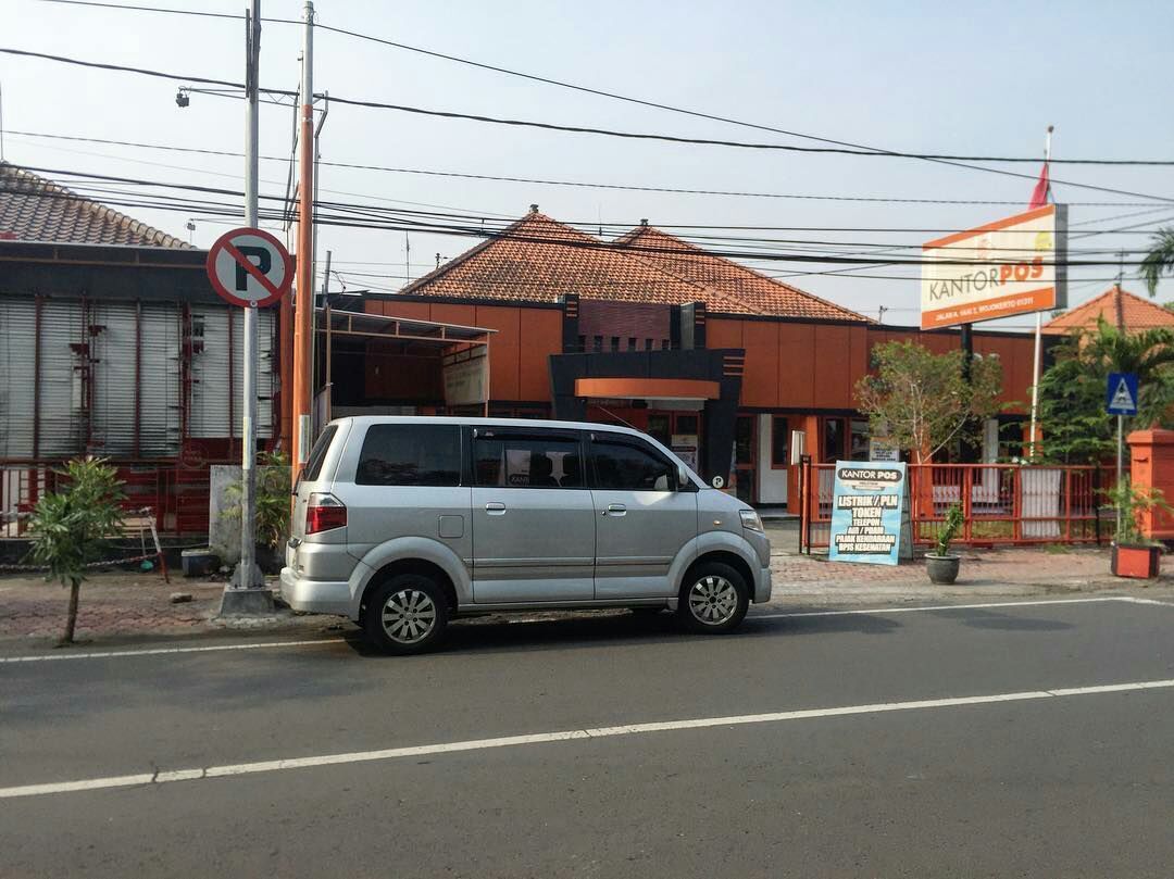 Udah Ada Rambu Dilarang Parkir Masih Saja Bandel #Kaslantas