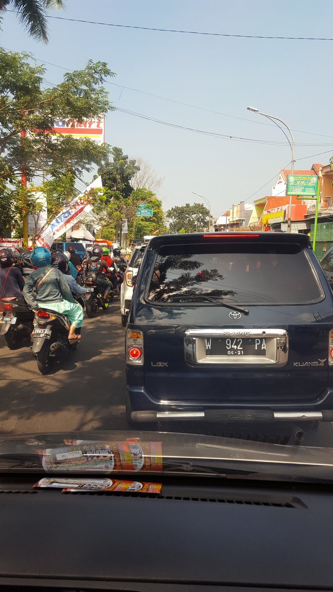 Jalan Blega Menuju Kampung Halaman Di Mojokerto