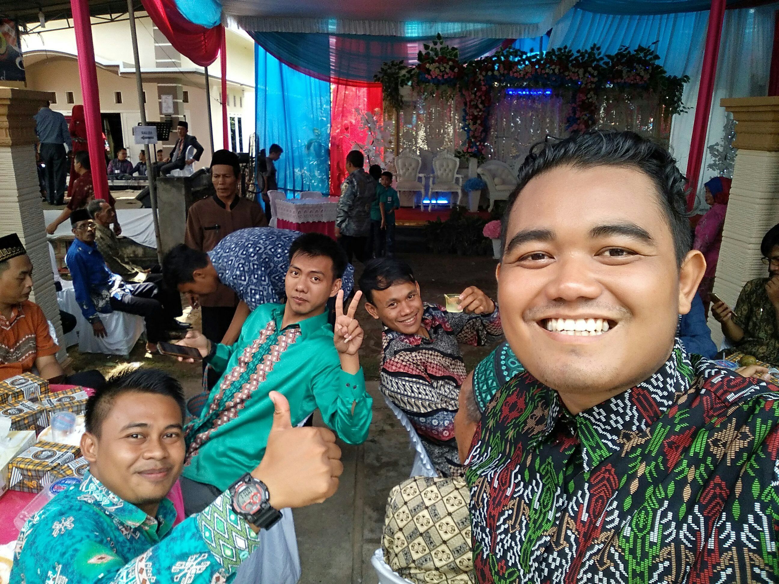 Tampil Kece Dengan Batik Kesayangan #CaptureTheRealYou