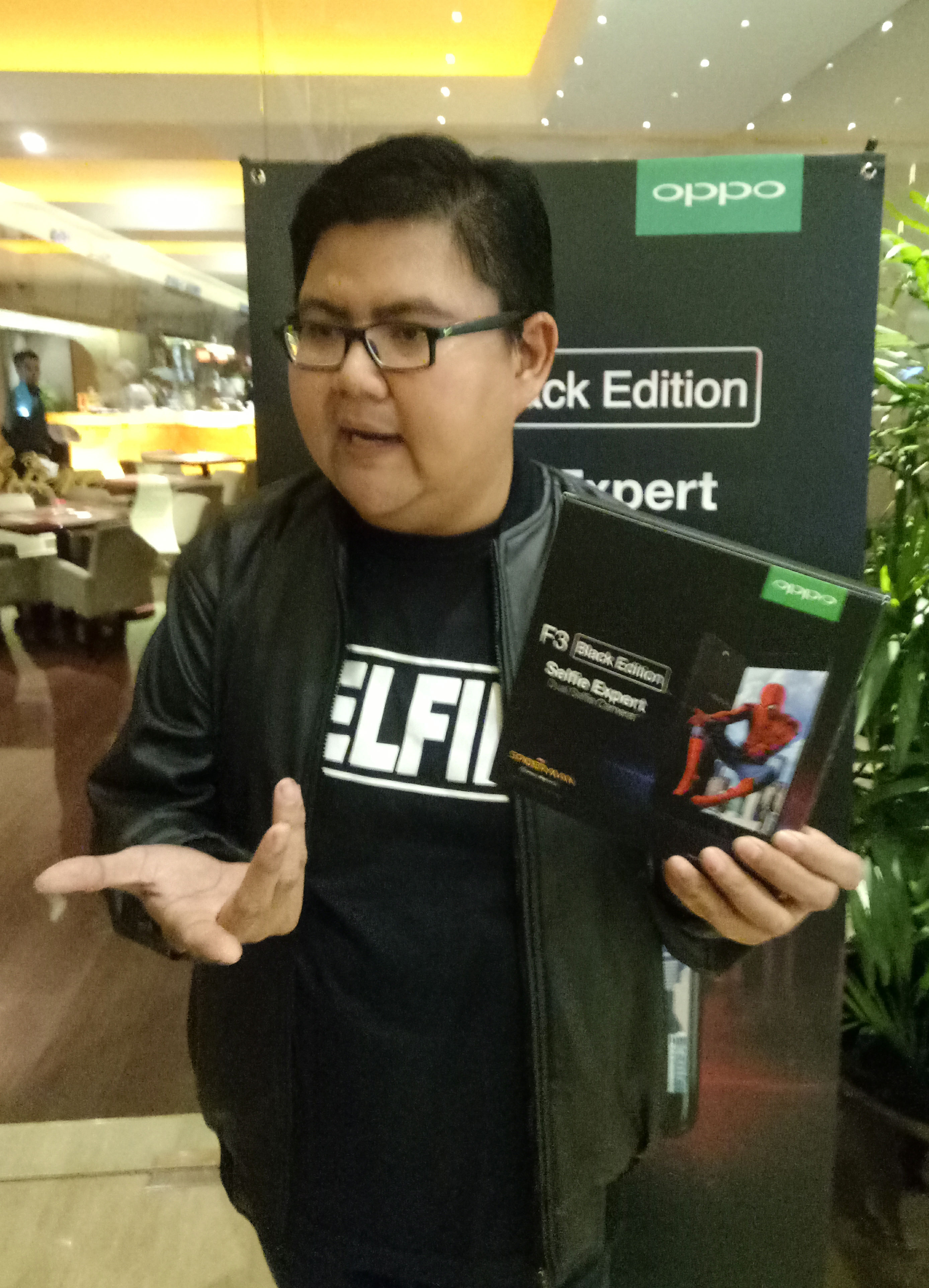 Oppo spiderman