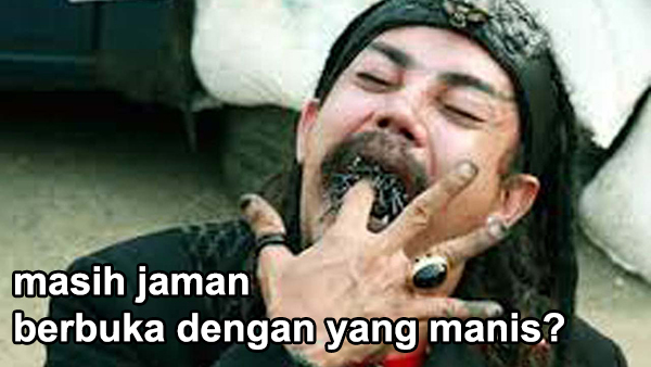Tema harian masih jaman berbuka dengan yang manis?