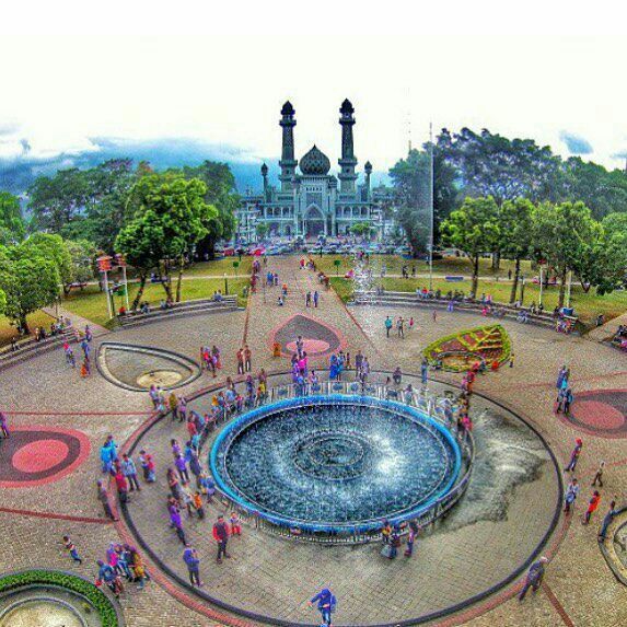 Malang Kota Sehat Dan Asri