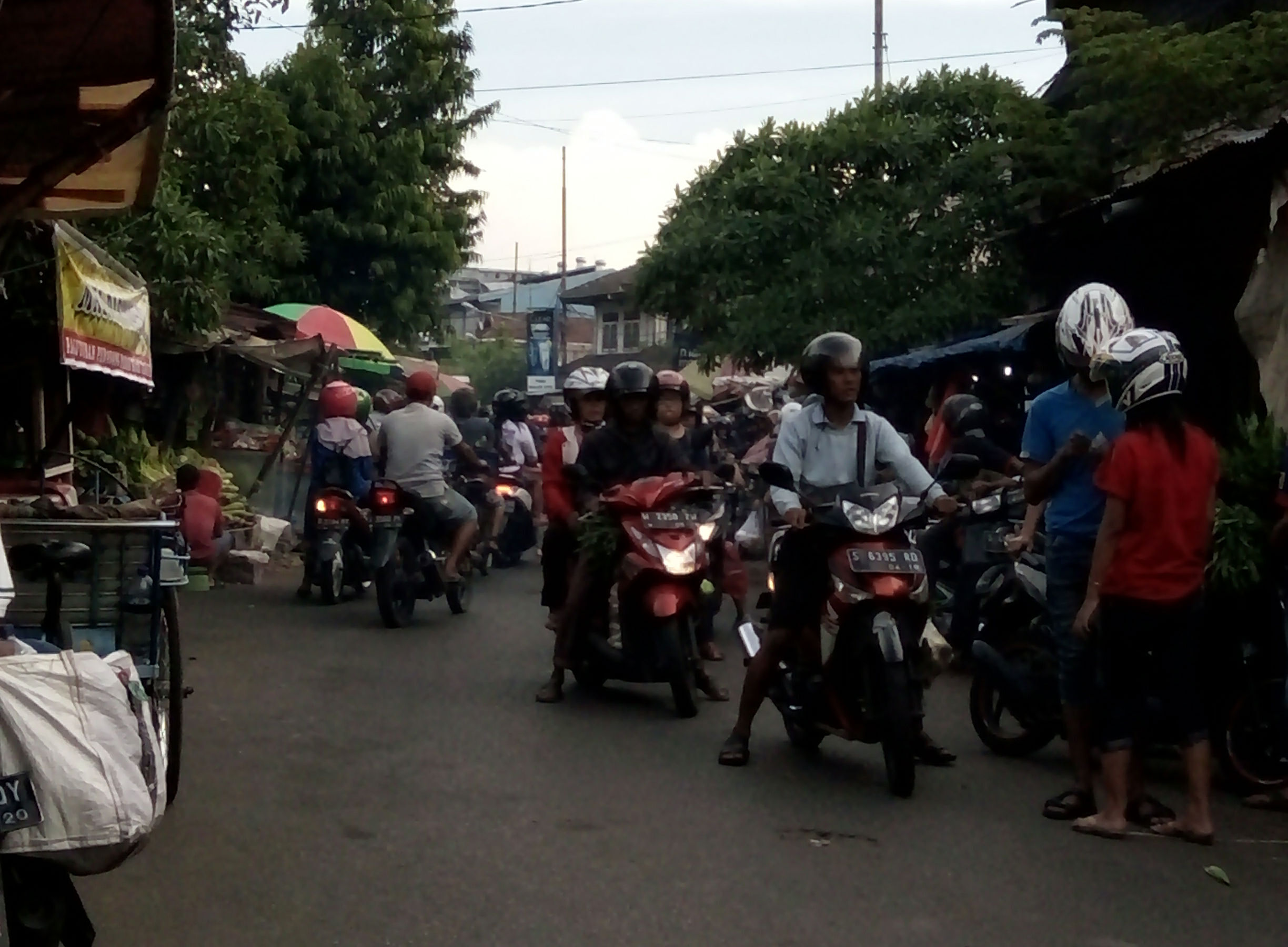 Pasar Tumpah