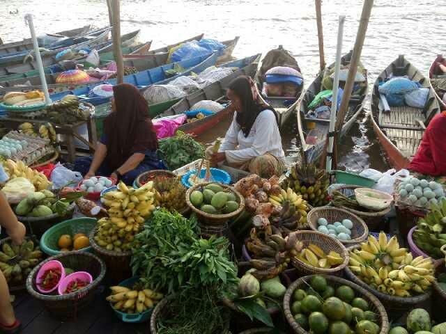 BANJARMASIN KOTA SERIBU SUNGAI