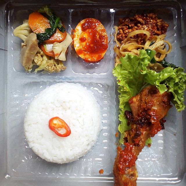  Nasi  Kotak  Ayam  Bakar  KASKUS