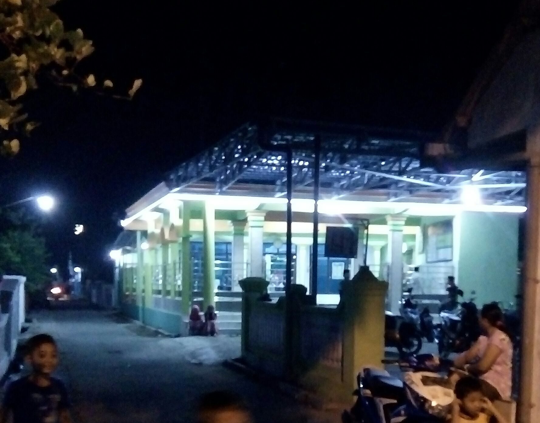 Ramainya Masjid Di Malam Takbir
