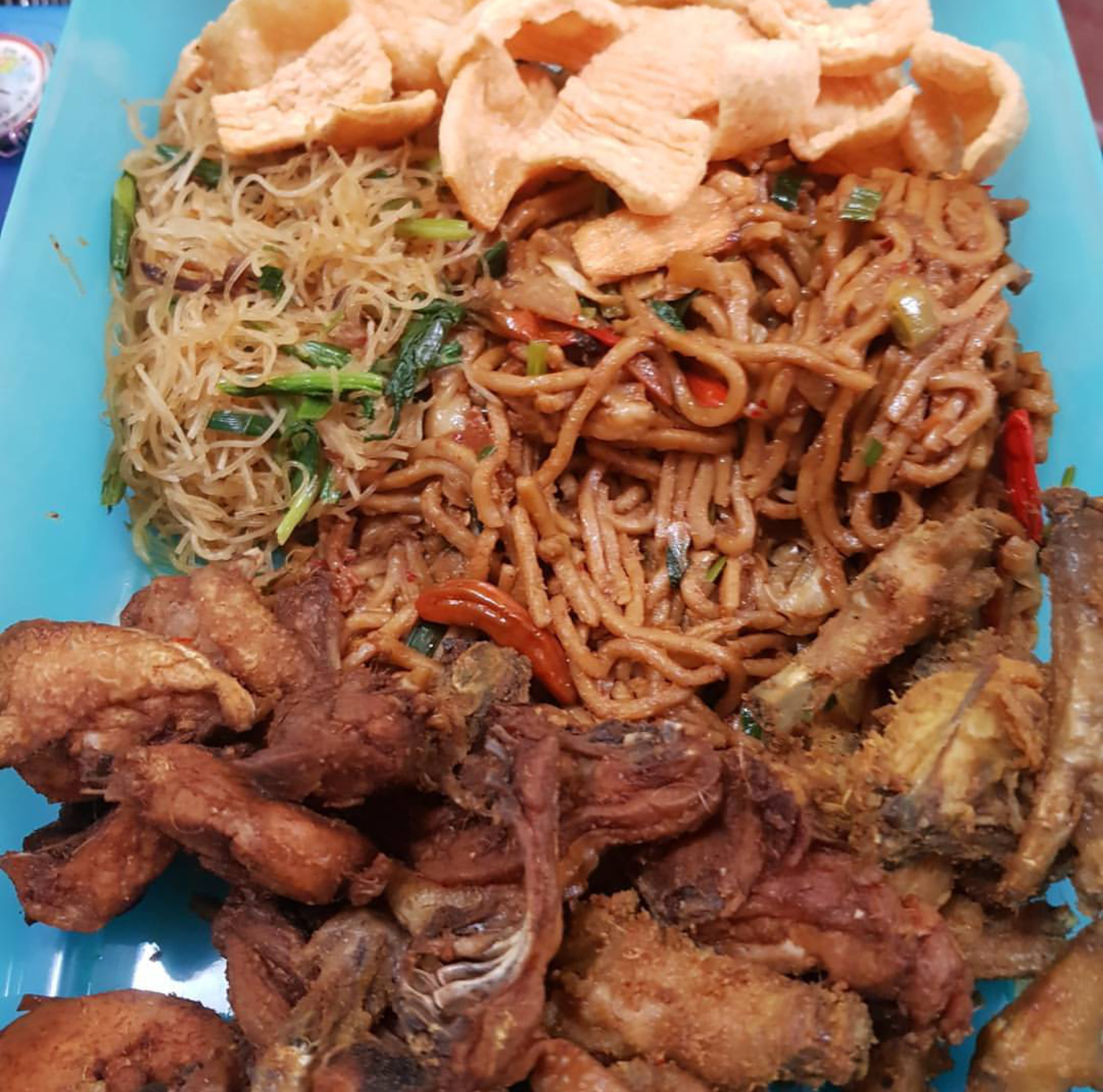 Bihun Mie Goreng + Ayam Goreng